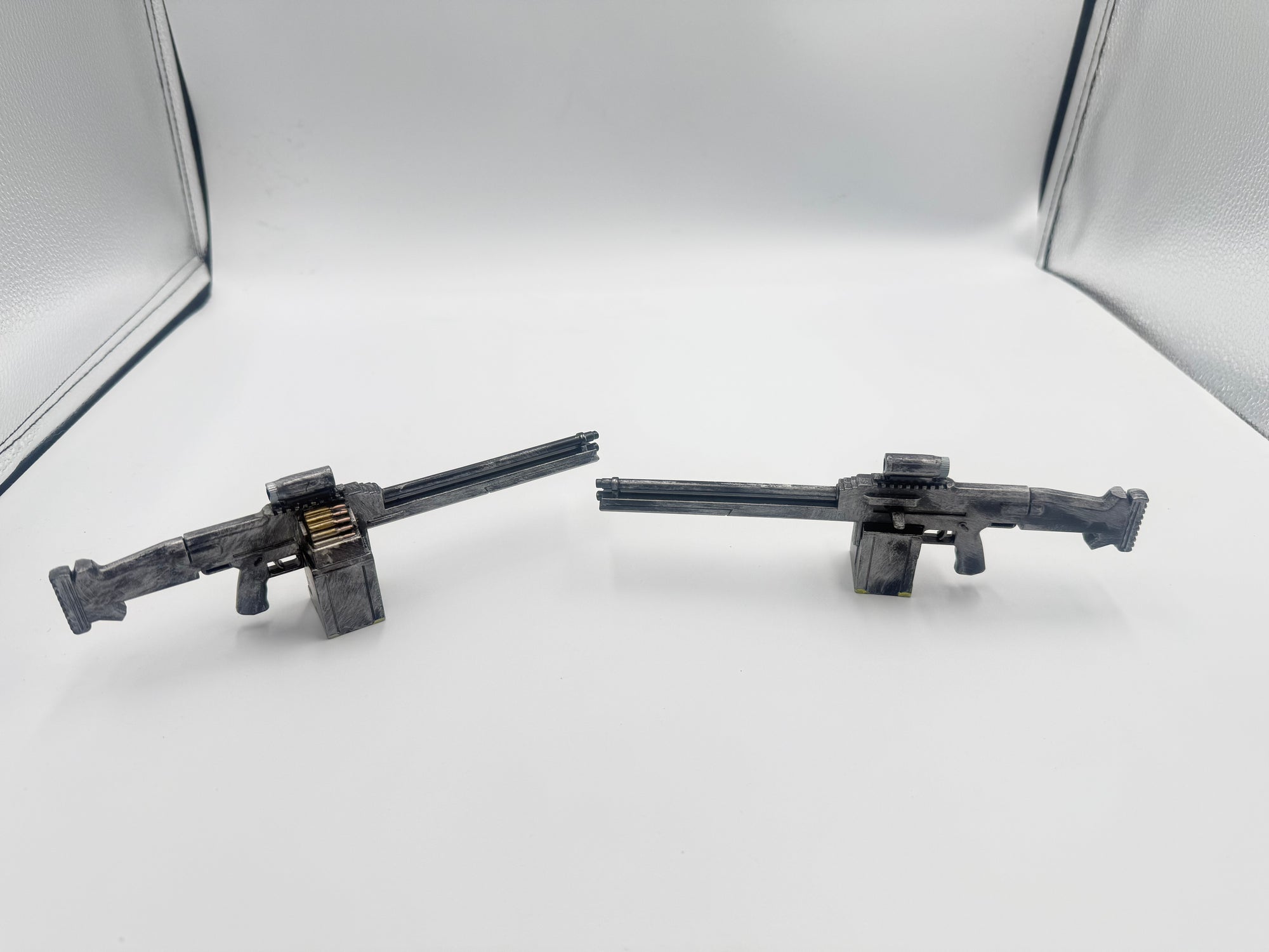 MG-43 All Metal Desk Display hand painted